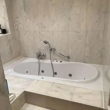 Apartment Doppelhaushaelfte In Ruhiger Lage